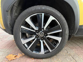 Yaris Cross Hybride 116h AWD-i Premi&egrave;re 2021 occasion 95880 Enghien-les-Bains