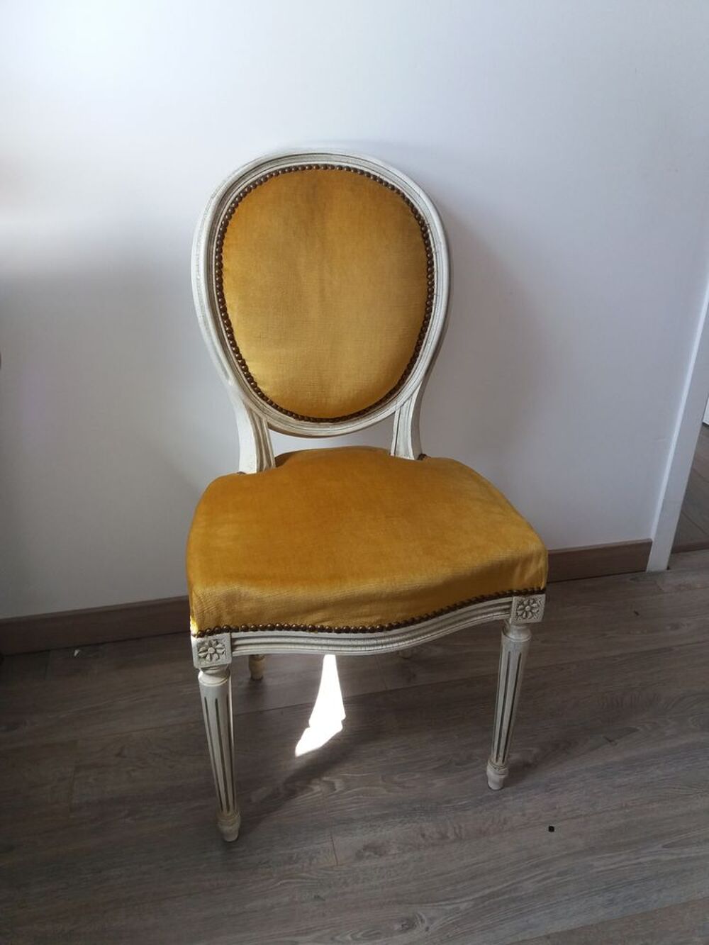 chaise style Louis xvi Meubles