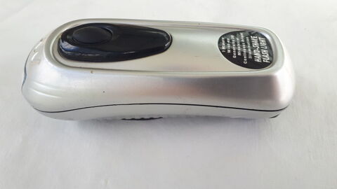 Lampe dynamo torche 5 Montigny-Lencoup (77)