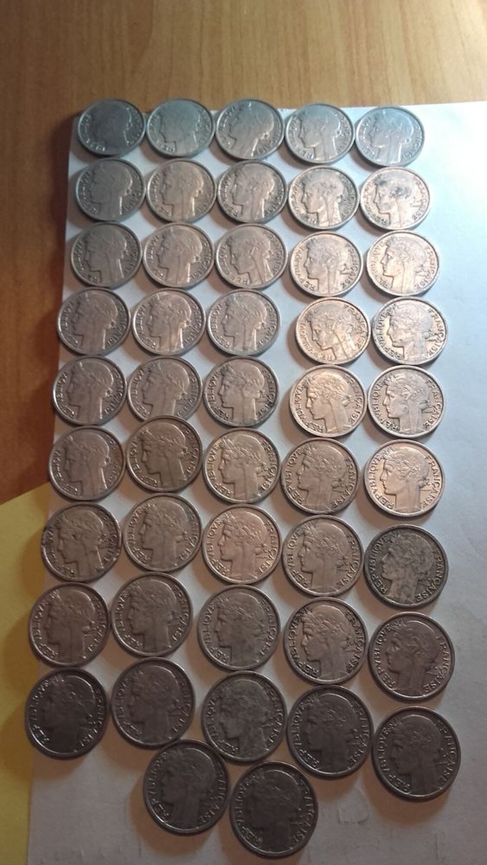 Lot de 72 pi&egrave;ces de 50 centimes Morlon en Aluminium . 