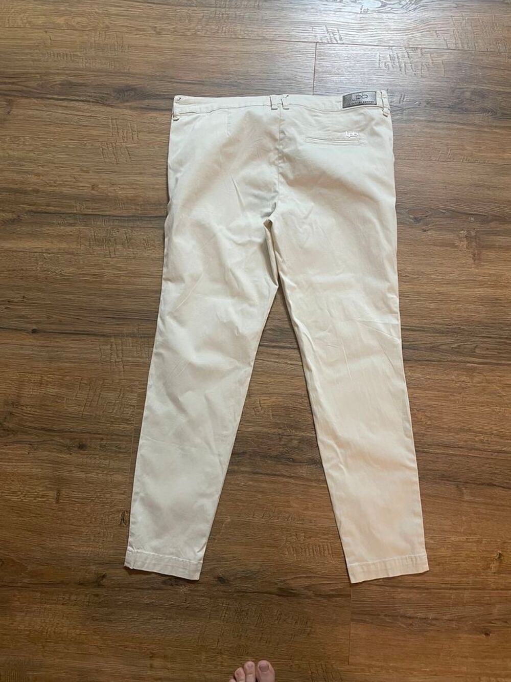 Pantalon femme " Les petites bombes " Vêtements