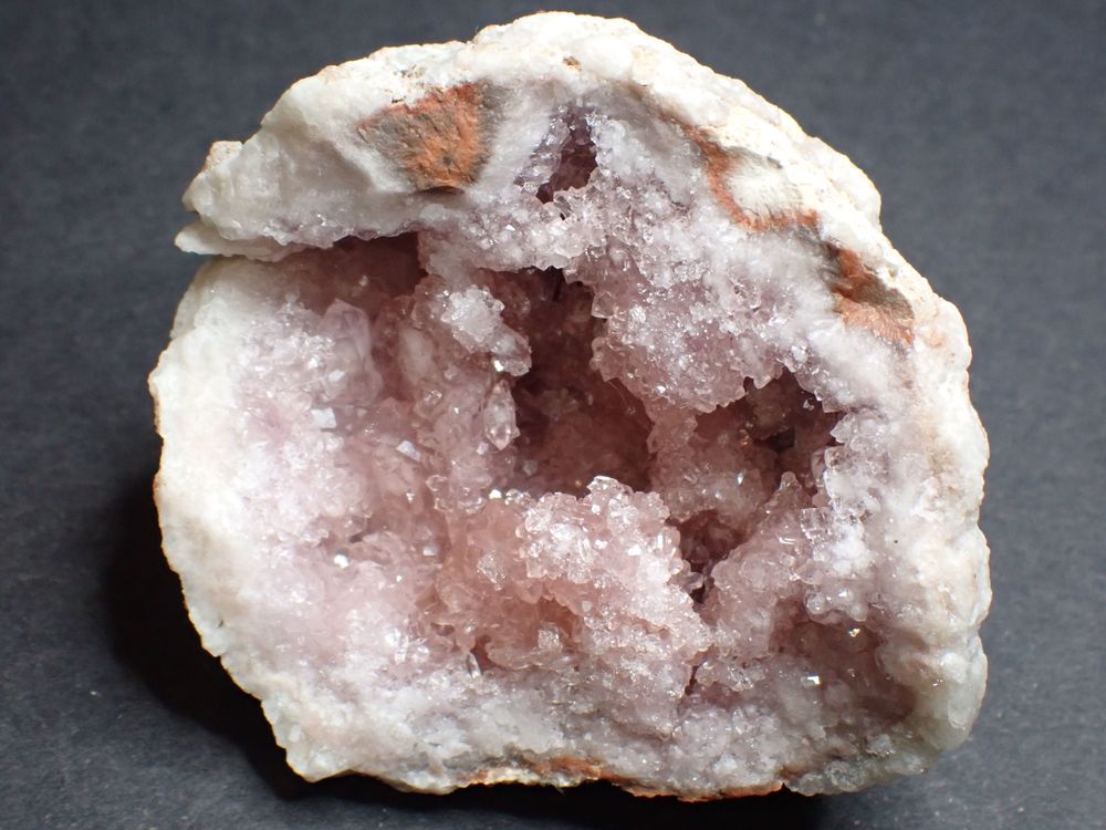 G&eacute;ode d'Am&eacute;thyste Patagonie Argentine 78gr 53 x 50 x 32 mm 