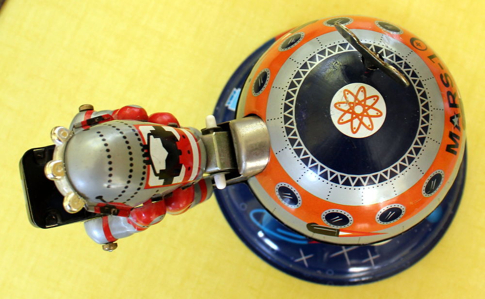Jouet m&eacute;canique Robot de l'espace vintage MARS - 10, fonctio Jeux / jouets