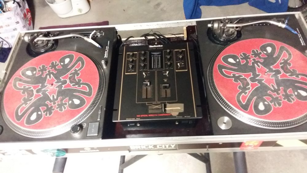 Platines Technics SL-1200 MK2 + table de mixage SH-EX1200 Audio et hifi