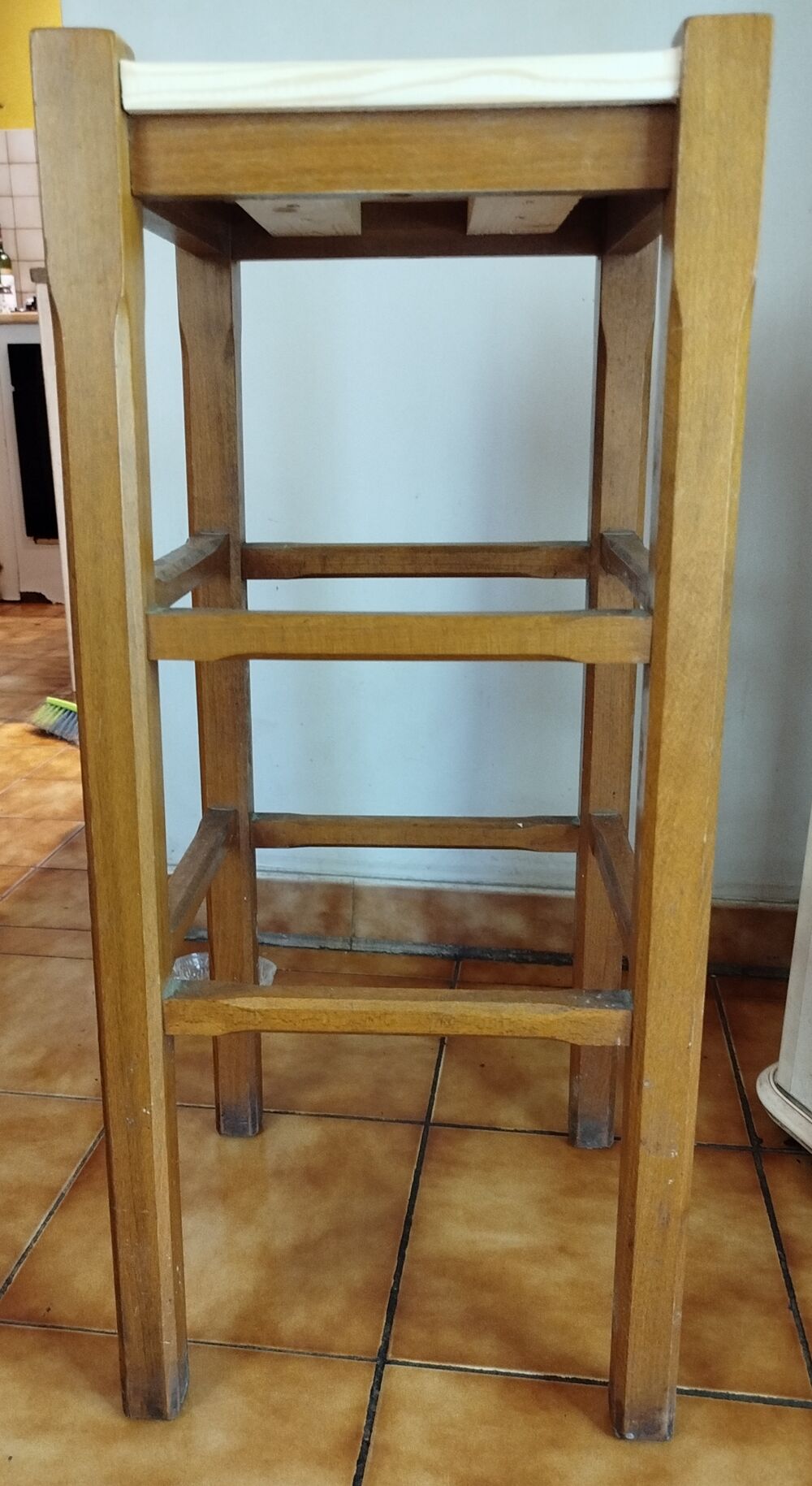 Tabouret en bois massif Meubles