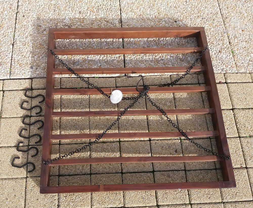 &Eacute;tag&egrave;re suspendue de plafond Décoration