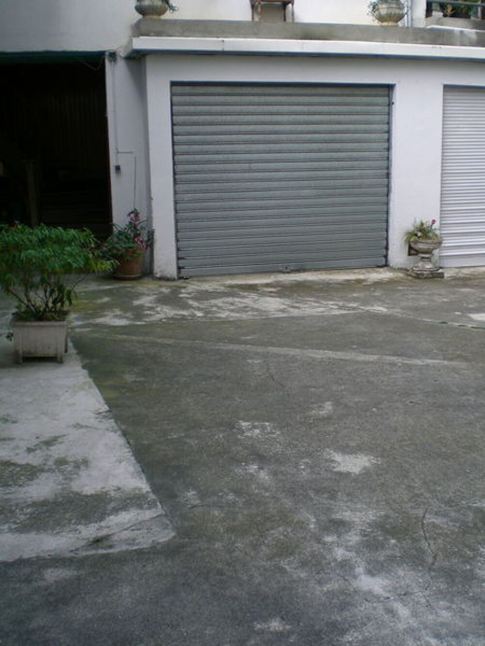 Location Parking/Garage Garage Ferm 
proximit  des Halles Pau Pau