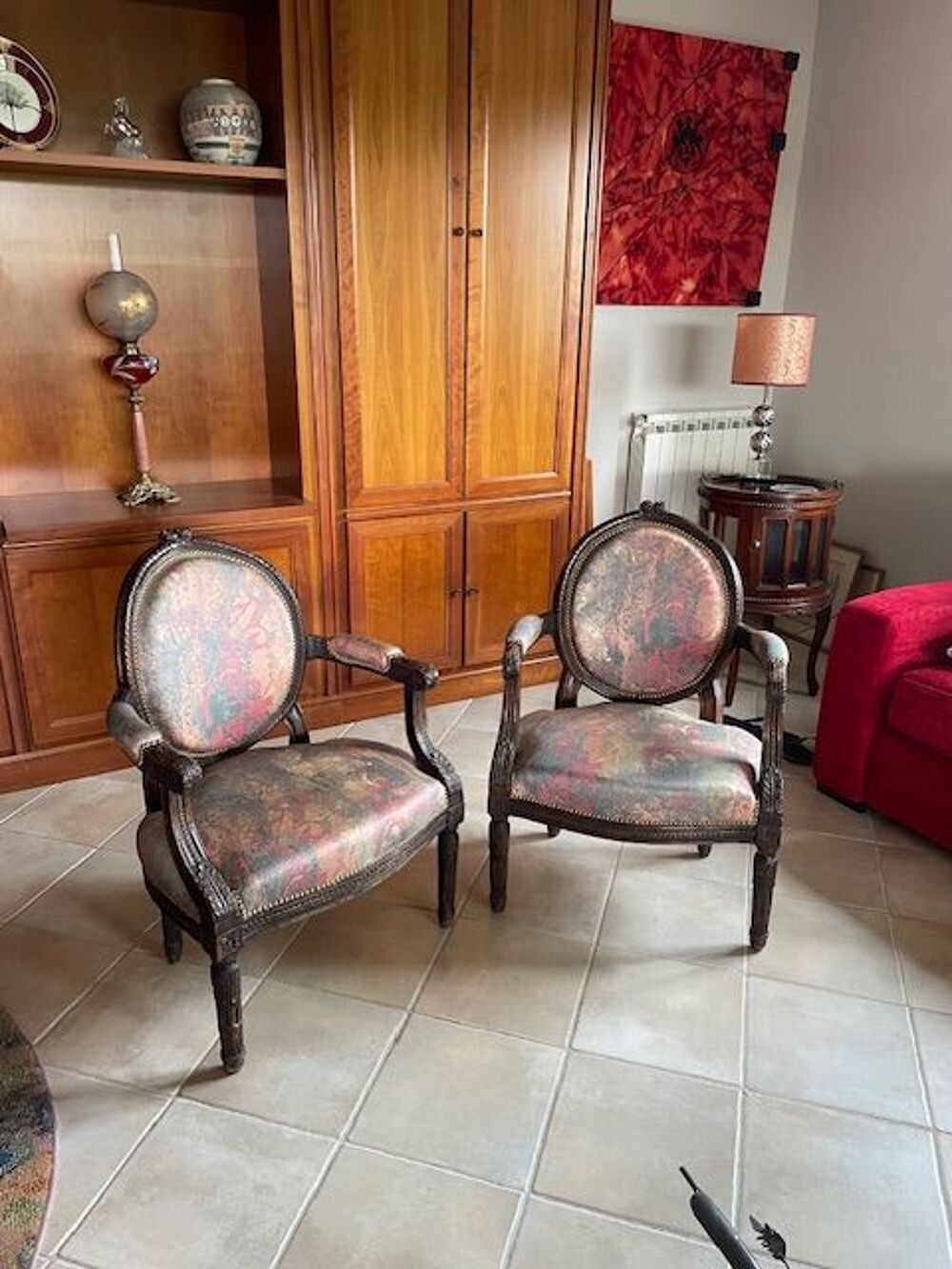 Lot de 2 Fauteuils cabriolets de style Louis XVI
Meubles