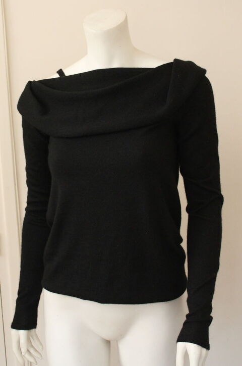 Pull modulable cachemire double OSCAR DE LA RENTA 
T.S 250 Issy-les-Moulineaux (92)
