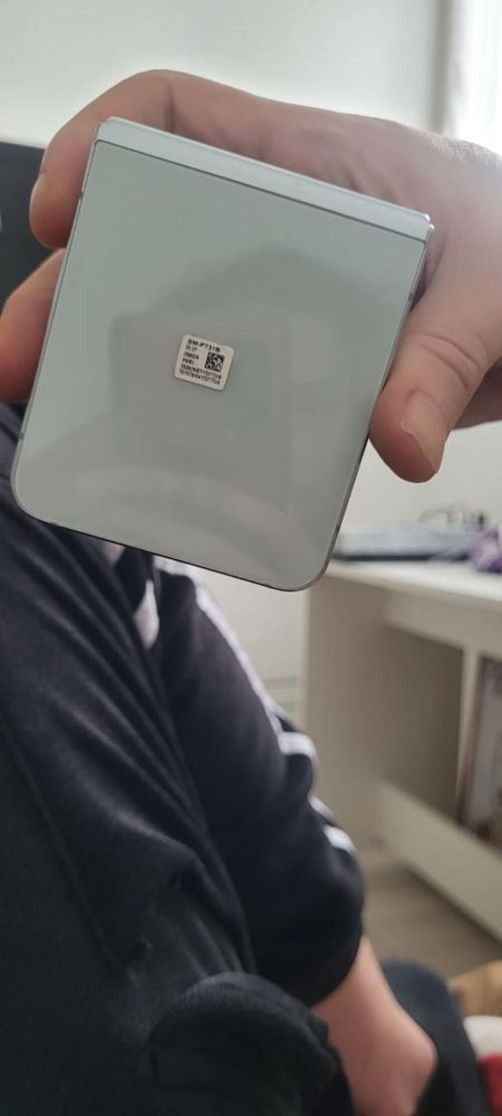 Galaxy Z flip5 256go vert 5G Téléphones et tablettes