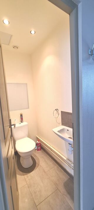  Appartement à louer 2 pièces 45 m²