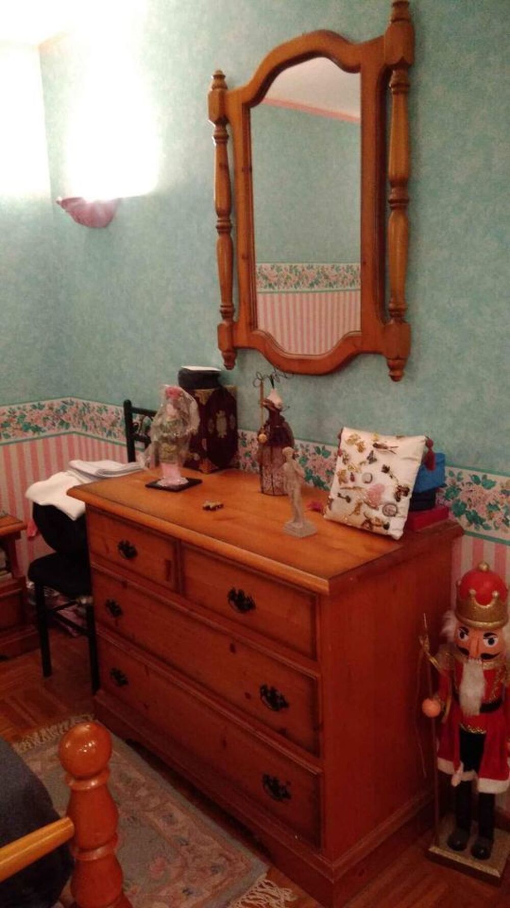COMMODE DES ANNEES 80 ET SON MIROIR Meubles