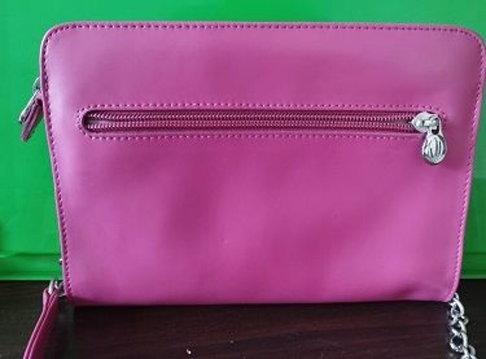 
belle petite pochette rose Maroquinerie