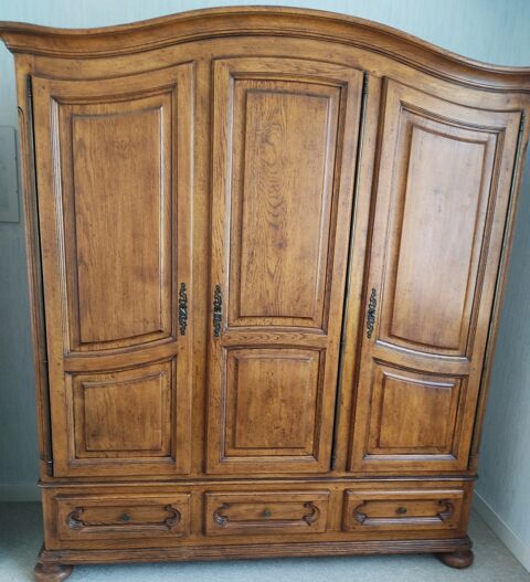 Armoire bois 3 portes 3 tiroirs 300 Chevrainvilliers (77)