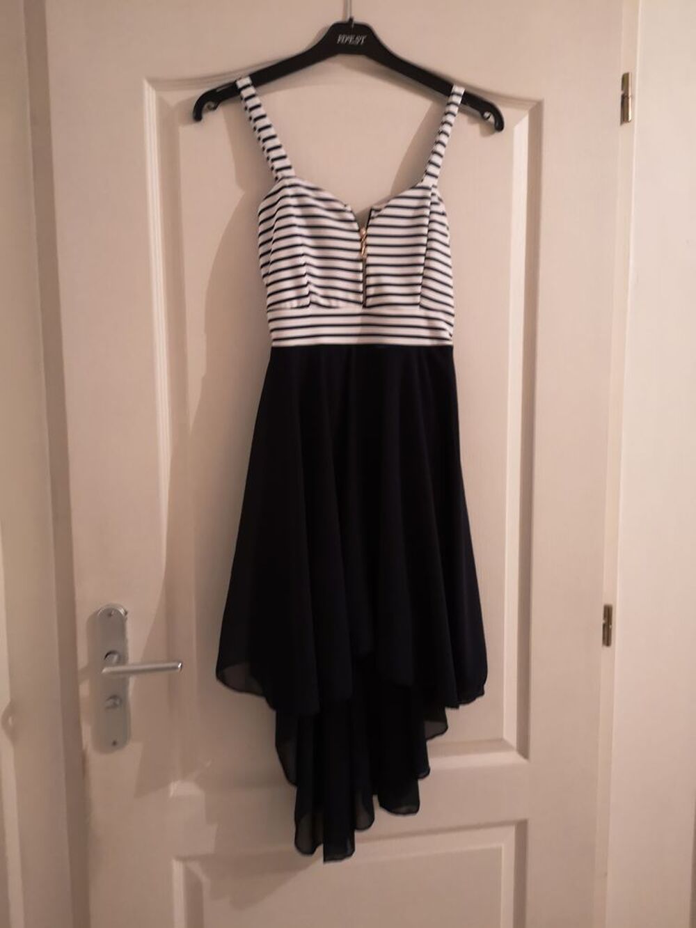 Robe d'&eacute;t&eacute; o&ugrave; de soir&eacute;e Vêtements