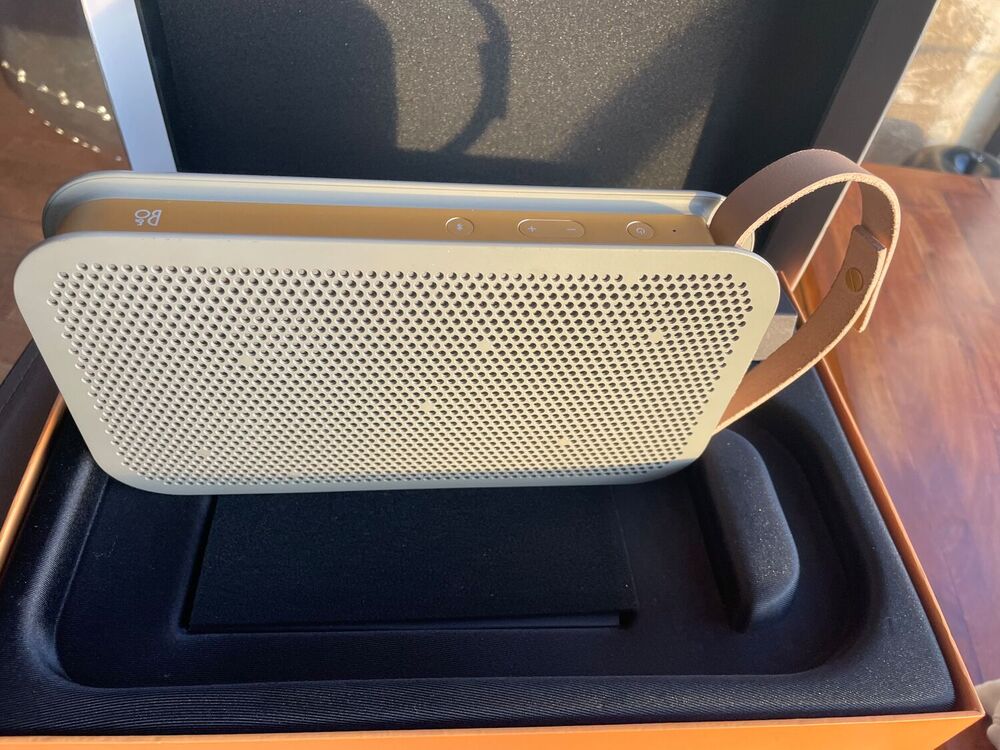 Enceinte B&amp;O play bluetooth 
Neuve avec boite &amp; accessoires Audio et hifi