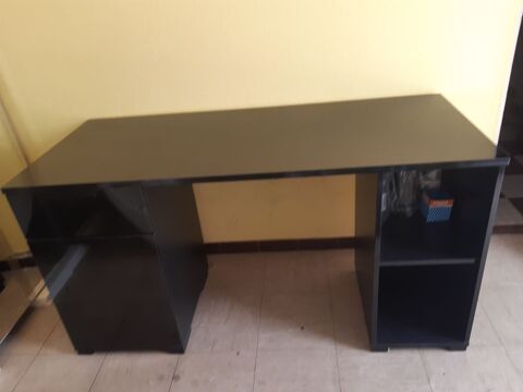 BUREAU LAQUE NOIR 0 Saint-Brevin-les-Pins (44)