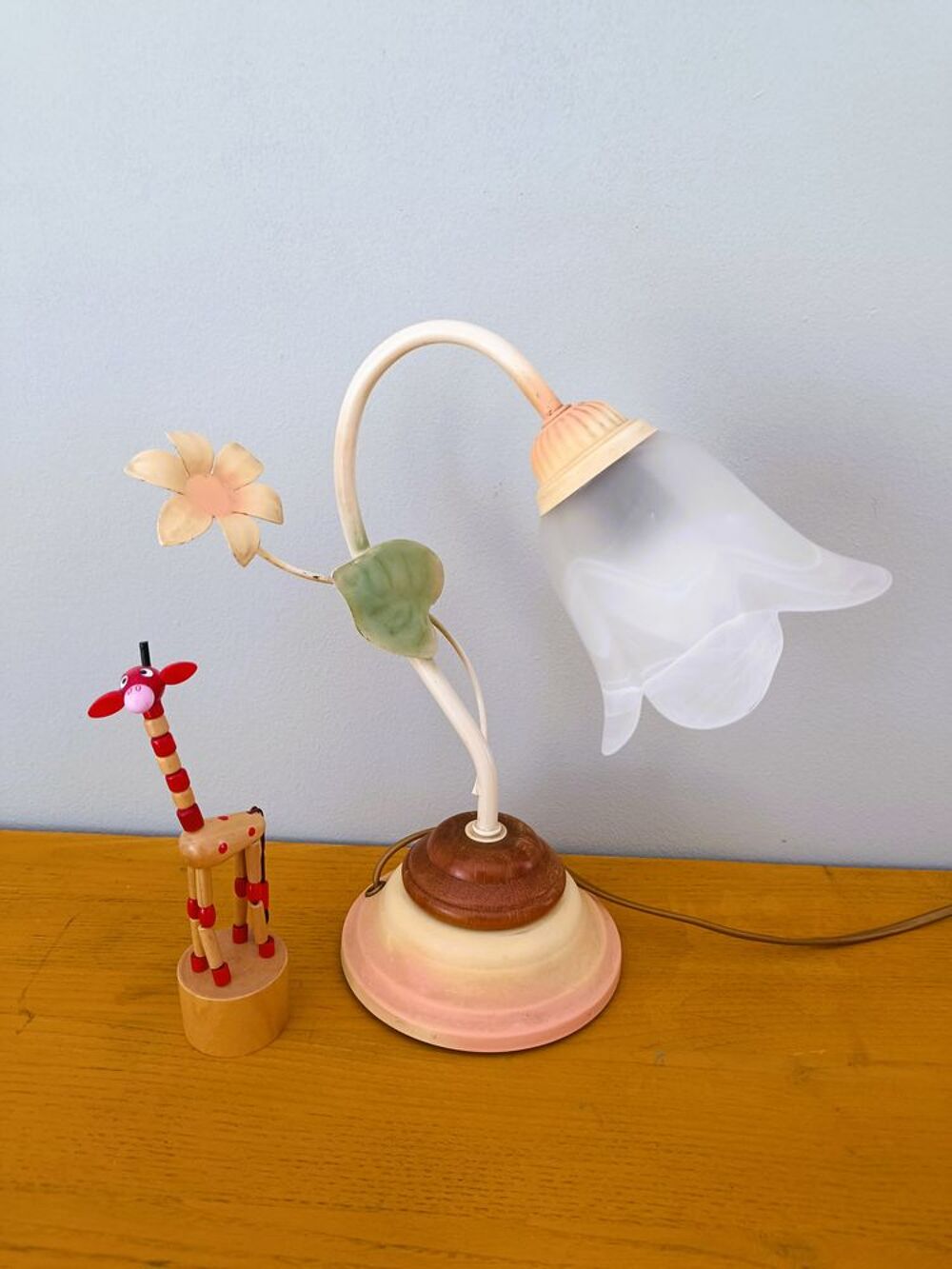 Lampe &agrave; poser tulipe Mathias Décoration