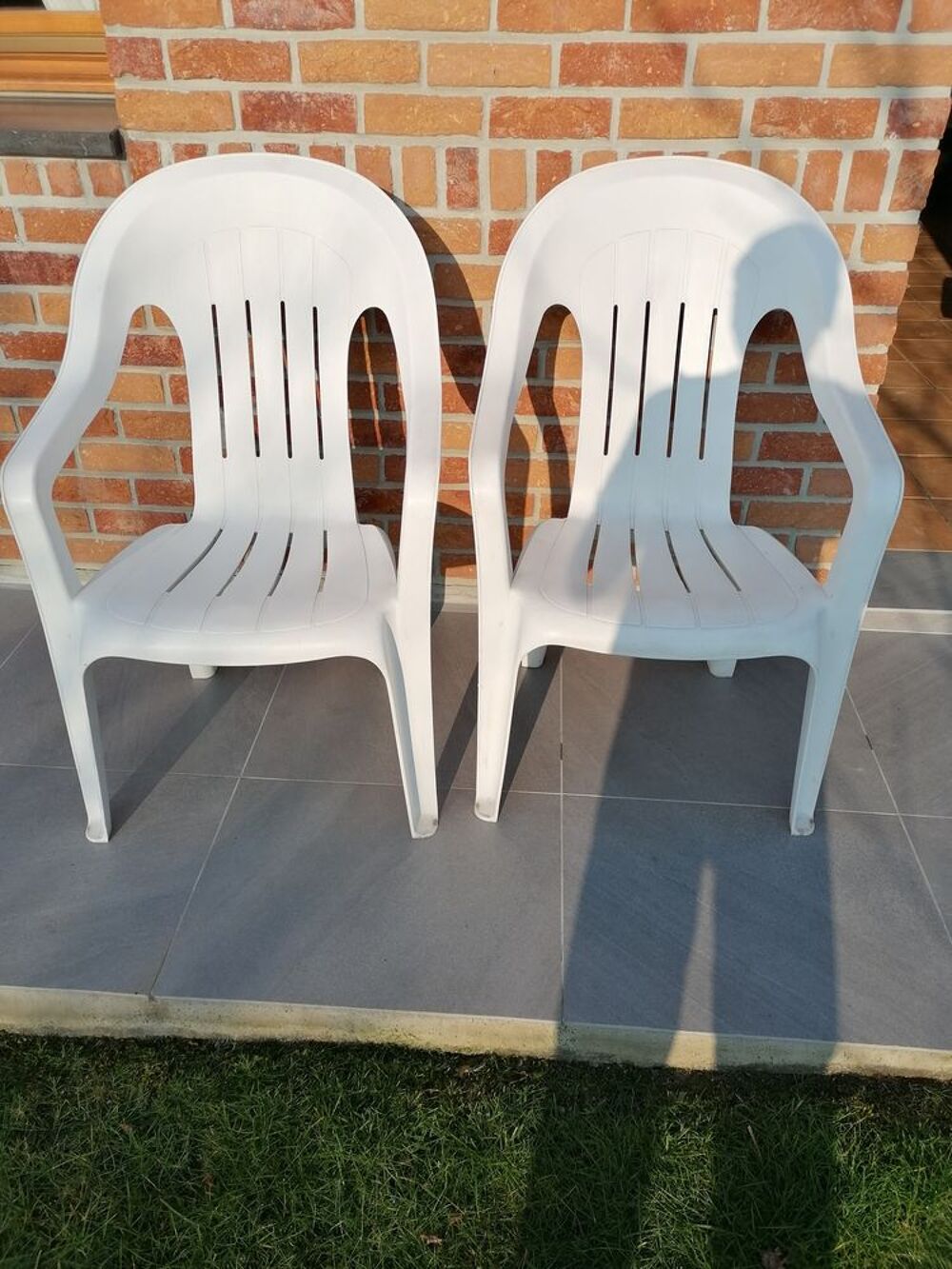 2 fauteuils dossier haut ALIBERT Meubles