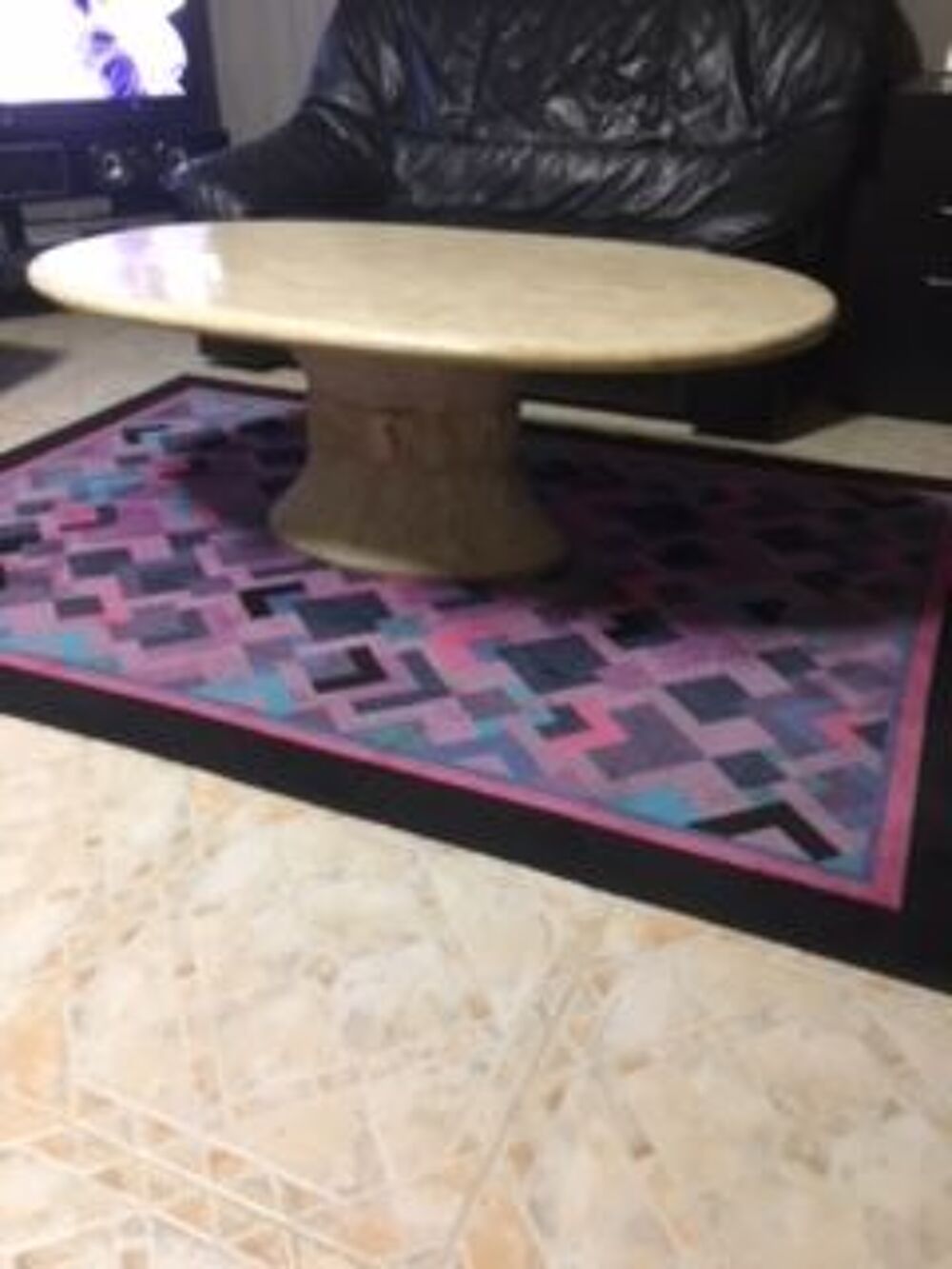 Tapis noir et violet Décoration