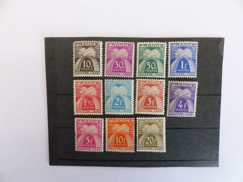 TIMBRES  TAXE  67 / 77  NEUFS **  COTE  26  4 Le Havre (76)