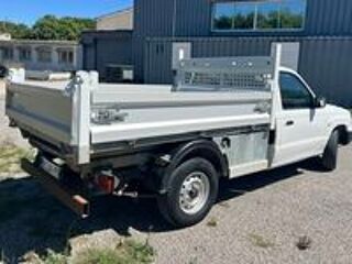 B 2500 B2500 BEN D DX 2005 occasion 13320 Bouc-Bel-Air