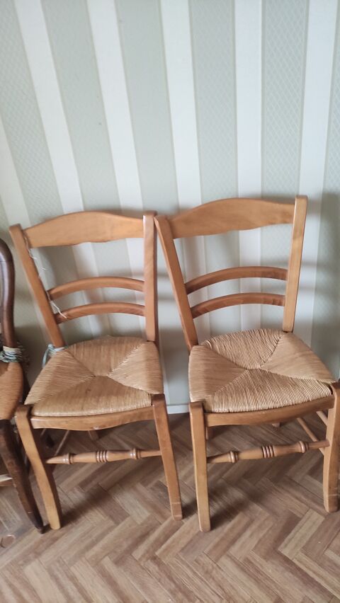 Chaises 80 Bordeaux (33)