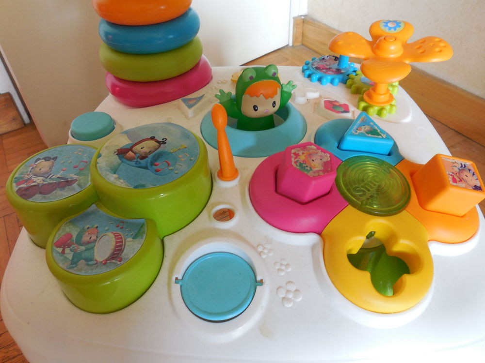 Table d'activit&eacute;s et d'&eacute;veil b&eacute;b&eacute; Jeux / jouets