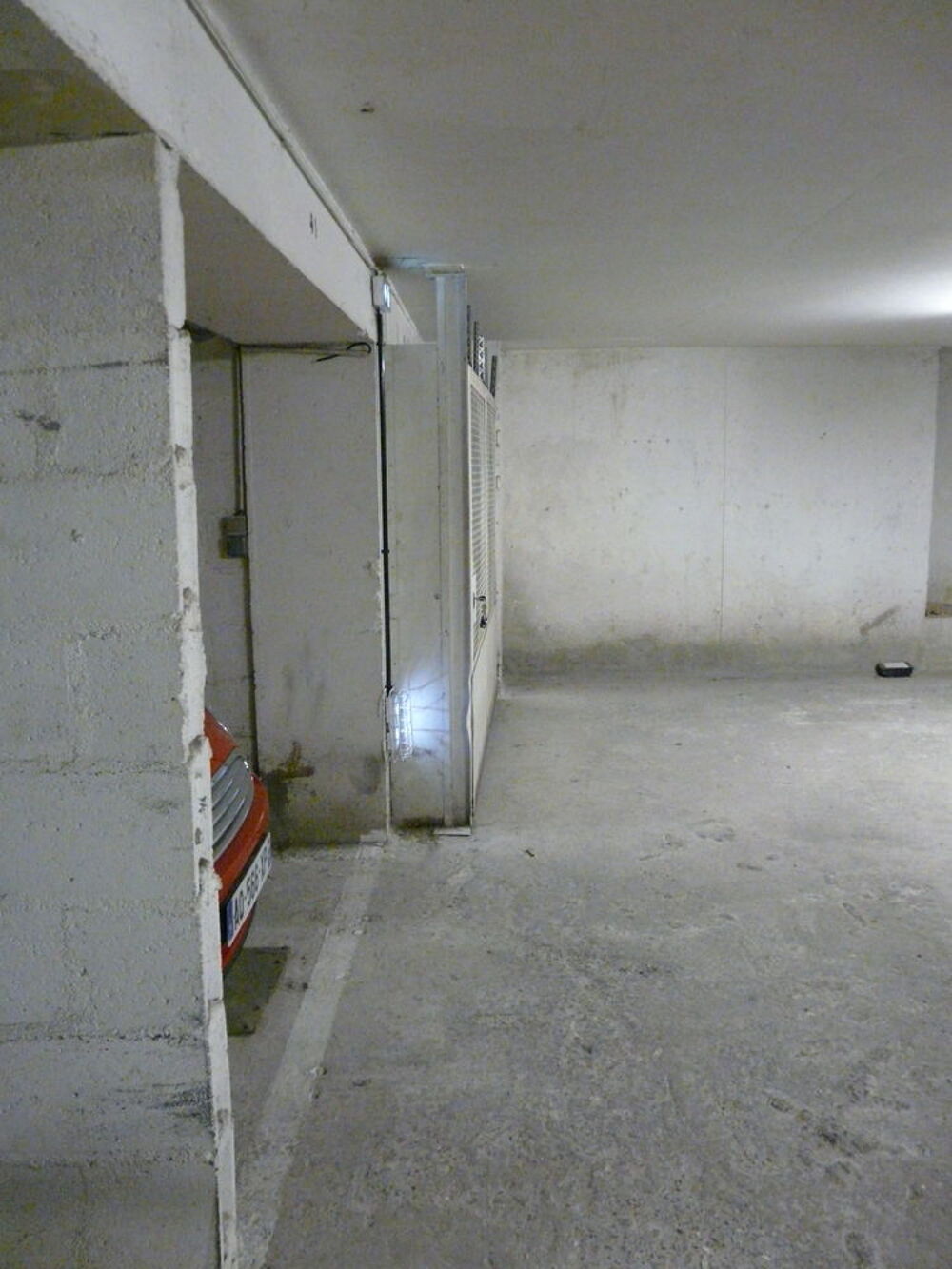 Vente Parking/Garage Montmartre parking fermé et sécurisé au coeur de Montmartre Paris 18