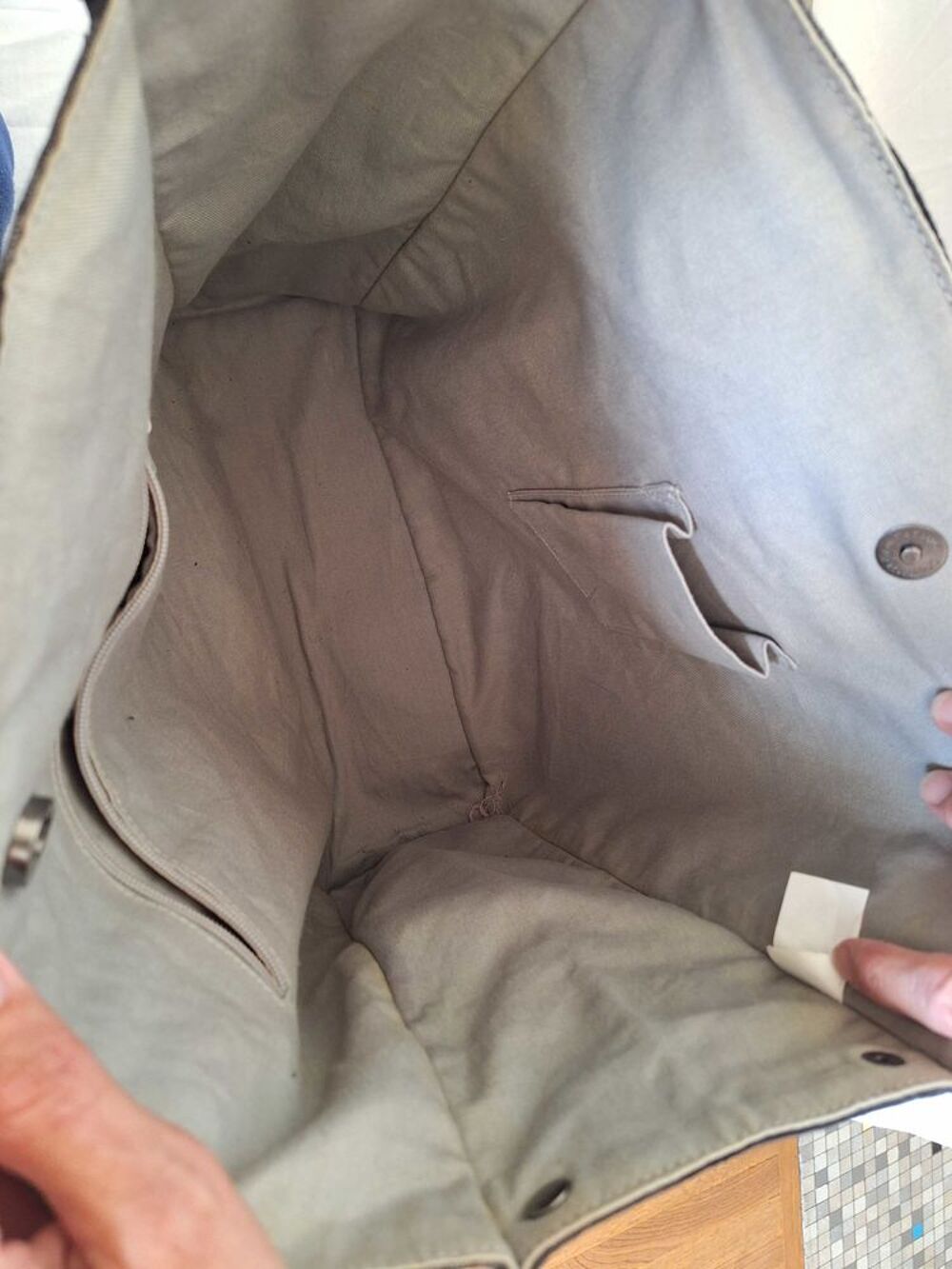 Sac a main Femme DDP noir et motifs argent&eacute; Maroquinerie