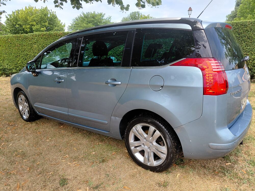 5008 Peugeot 2.0 HDi 150ch 7pl 2010 occasion 17150 Mirambeau