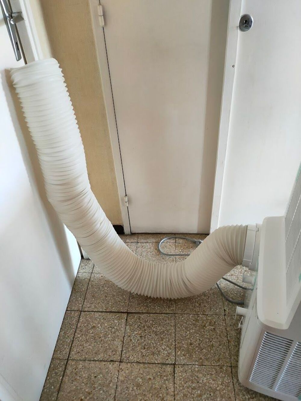 Climatiseur mobile r&eacute;versible Electroménager