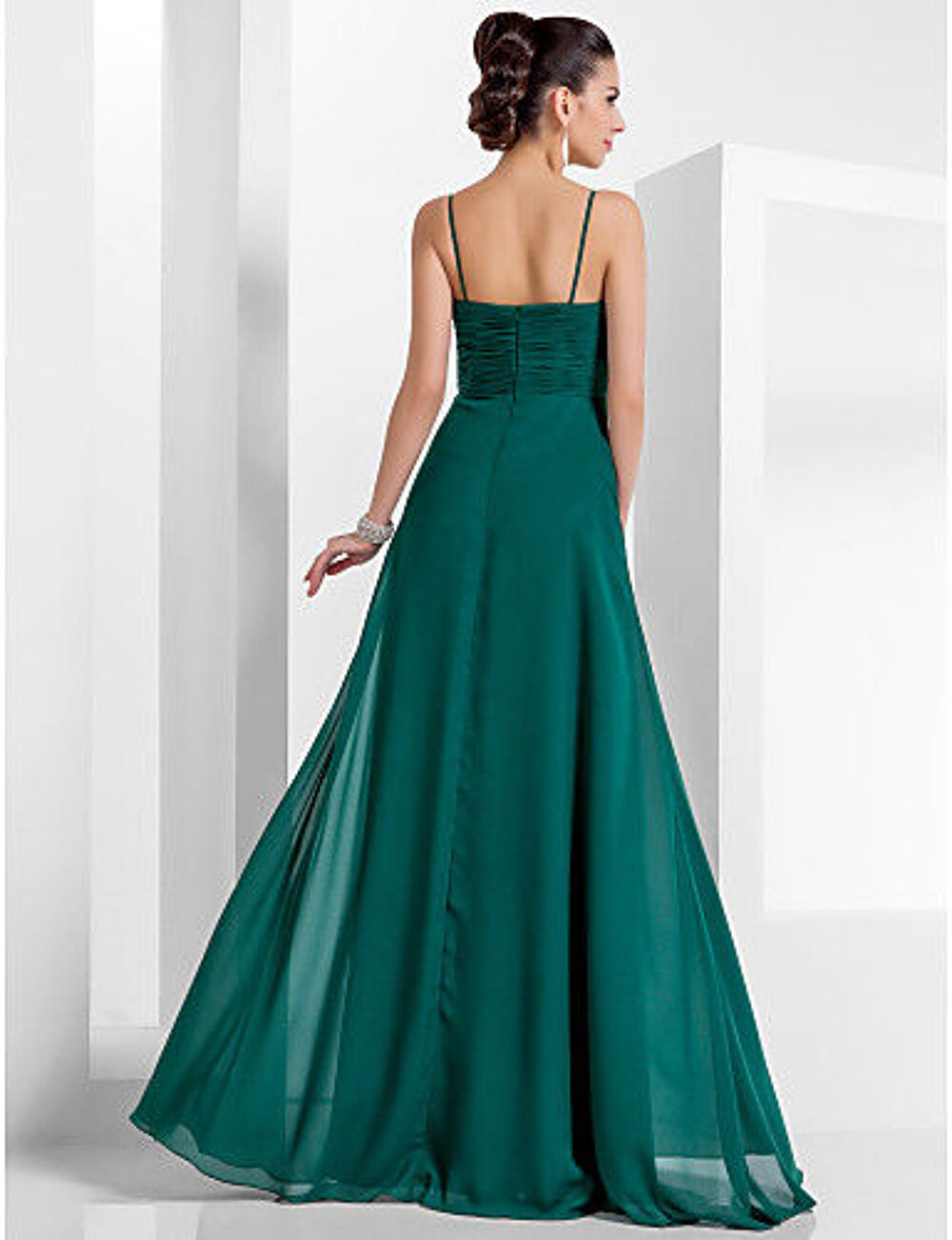 Robe longue de c&eacute;r&eacute;monie ou soir&eacute;e Vêtements