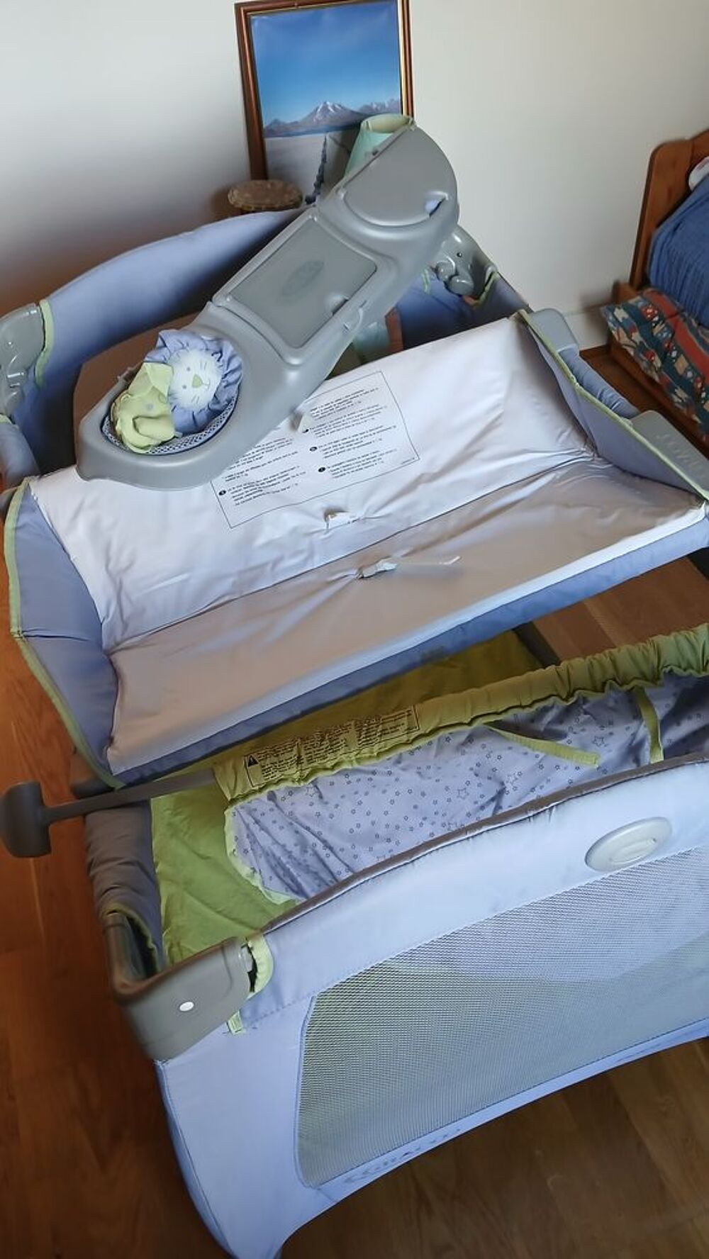 Lit pliable BB et jeune enfant. Mobilier enfants