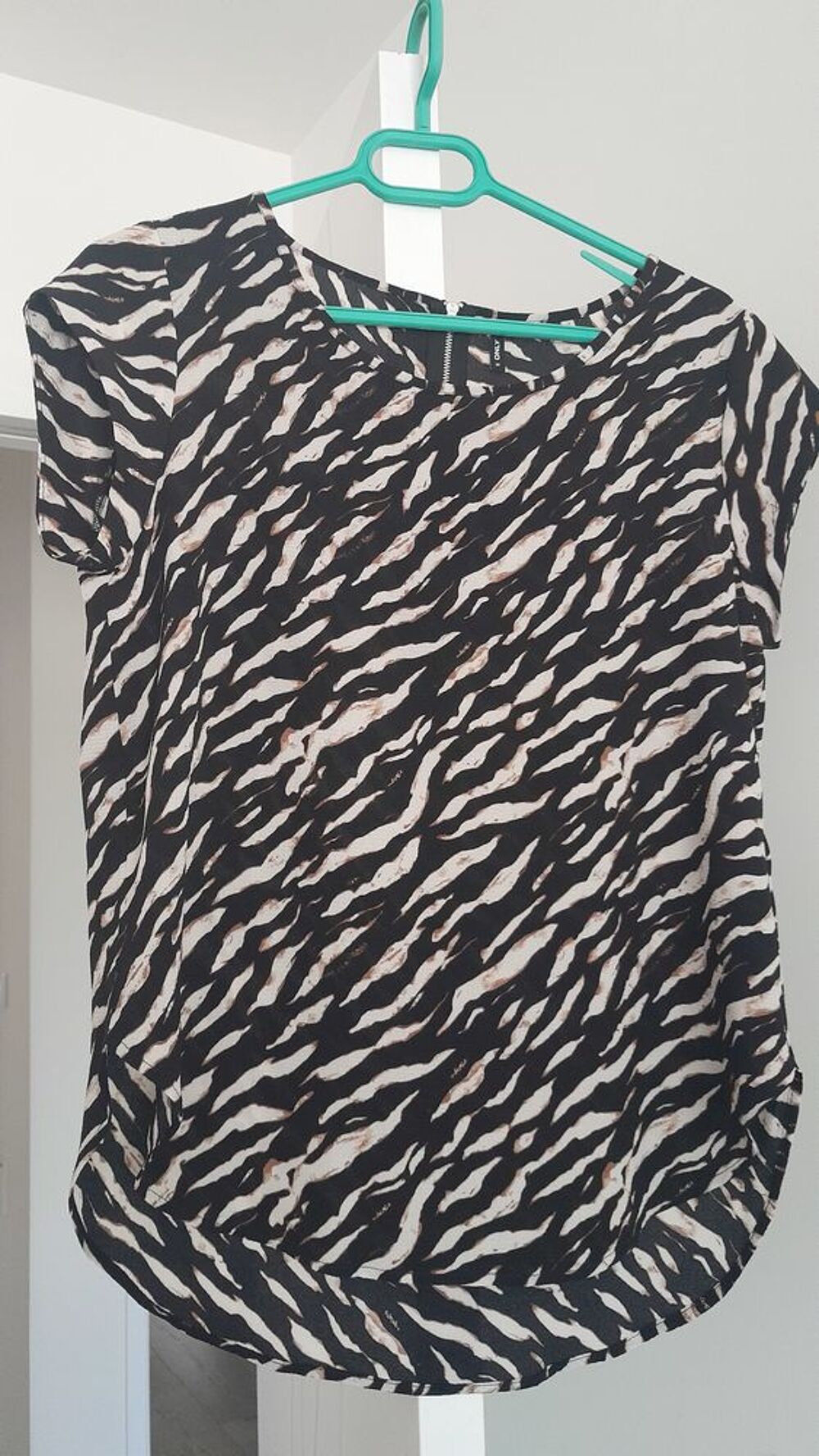 Blouse marque : Only Vêtements