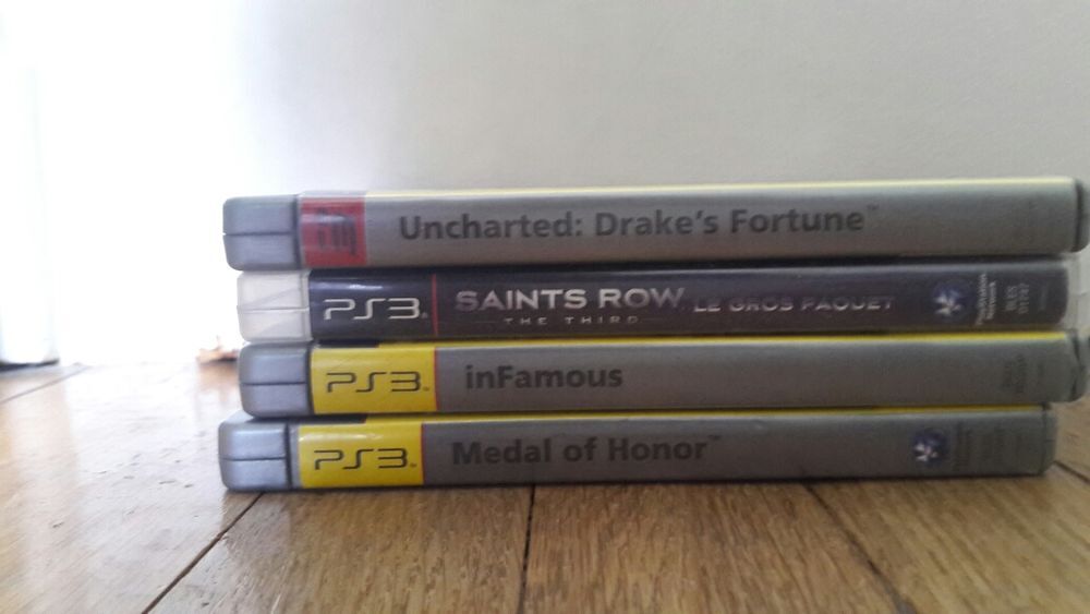 4 jeux PS3 DVD et blu-ray
