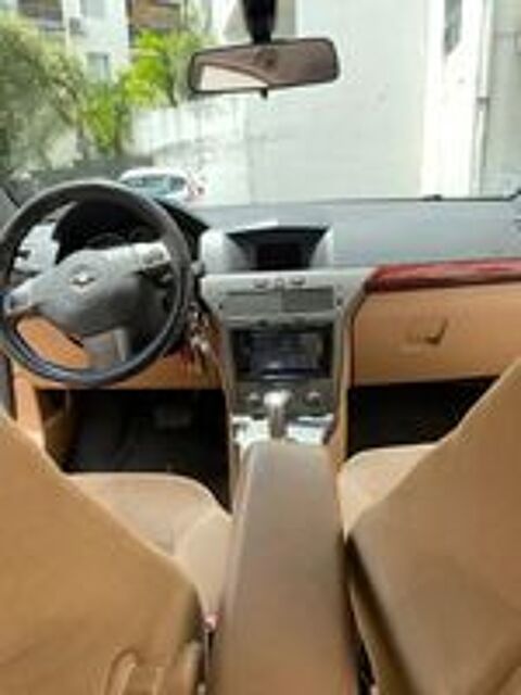 Astra 1.8 Cosmo A 2004 occasion 97400 Saint-Denis