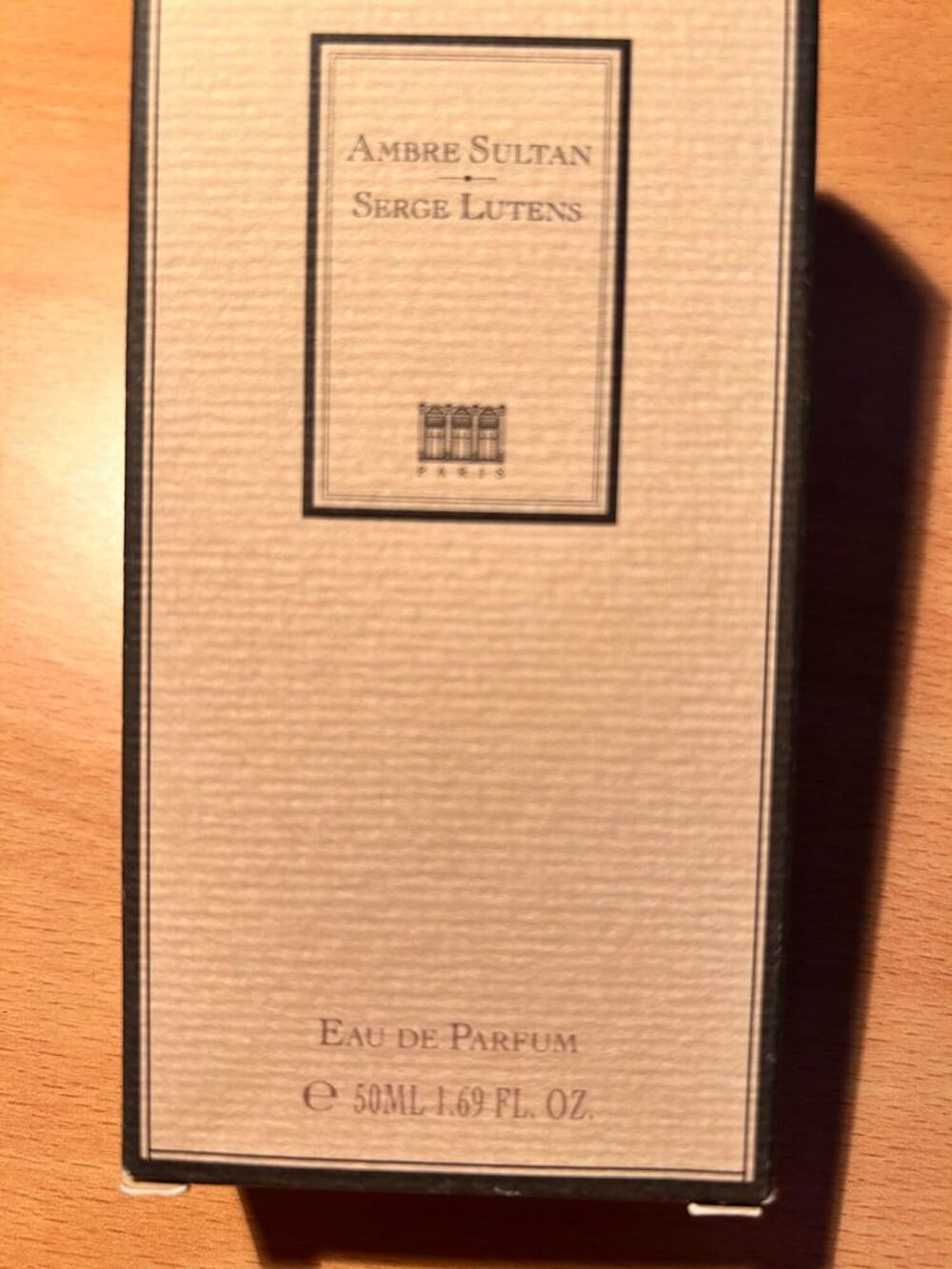 Eau de Parfum Serge Lutens Bijoux et montres