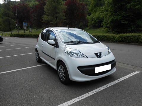 Peugeot 107 1.0e 12V 68ch BLUE LION Trendy