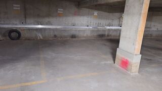  Parking / Garage  louer 12 m