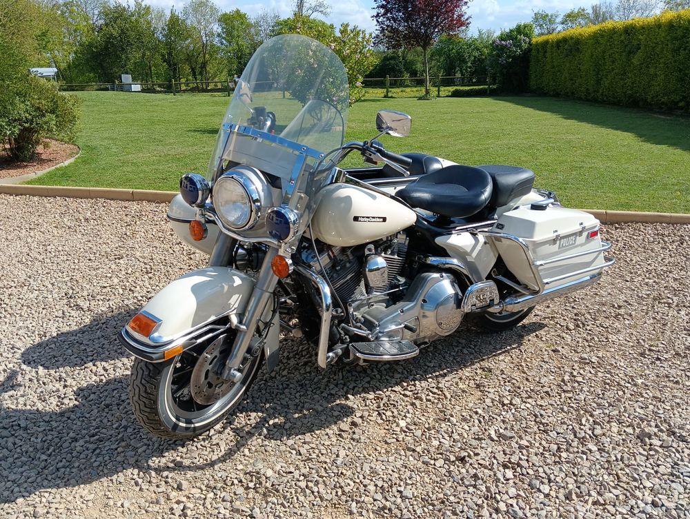 HARLEY-DAVIDSON 1992 occasion 14220 Espins