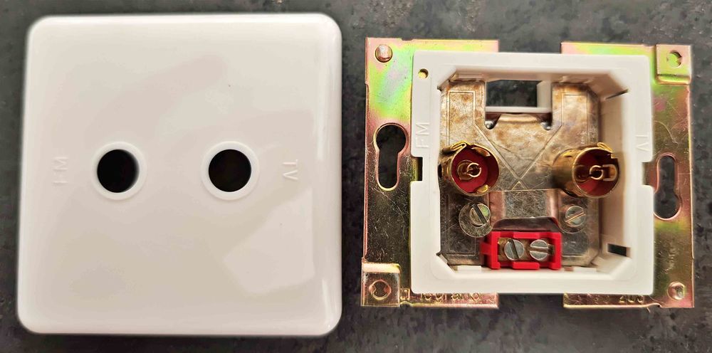 Lot appareillage &eacute;lectrique Bricolage