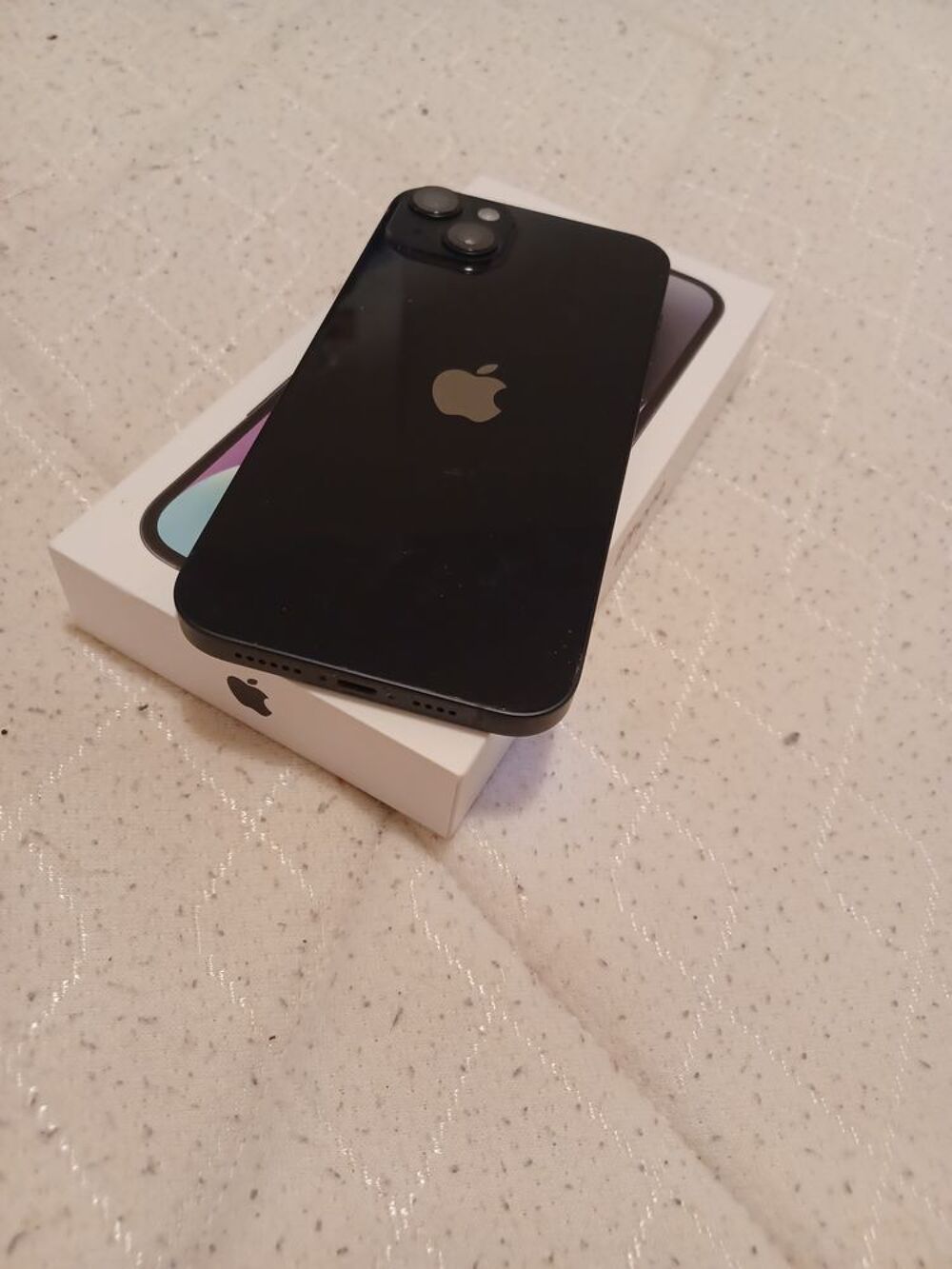 iPhone 14 plus 128Go noir Tlphones et tablettes
