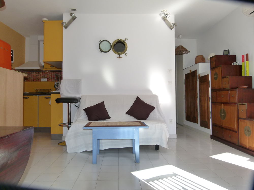   - Centre ville T 2 climatisé terrasse ascenseur à 5 minutes  Vacances  / Offres de location 