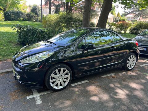 Peugeot 207 cc 1.6 VTi 120ch Féline A