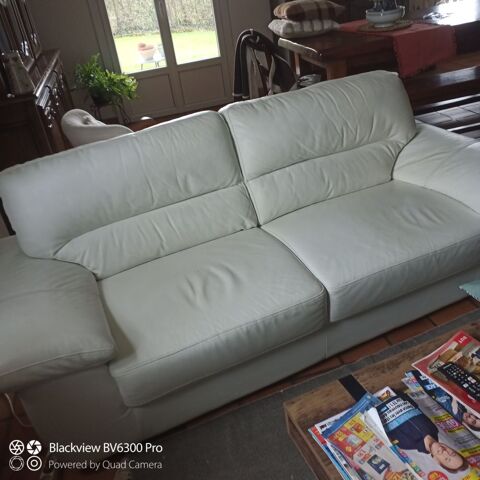 Canapé cuir blanc 250 Bagnères-de-Bigorre (65)