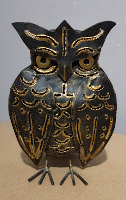  Hibou porte bougie en mtal 
8 Vals-les-Bains (07)