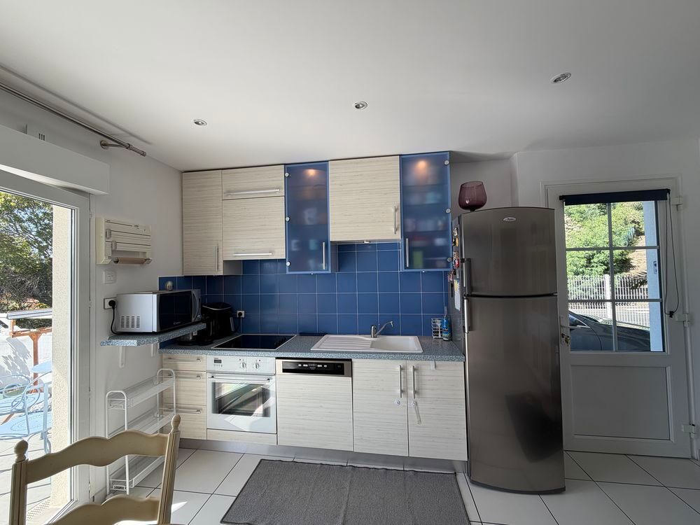Vente Appartement Rez de jardin  terrasse 45 m2 aperçu mer  180 m de la plage Cavalaire-sur-mer