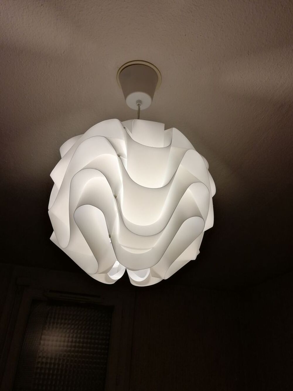 3 lustres :forme lampion, forme ronde &amp; feuilles tombantes Décoration