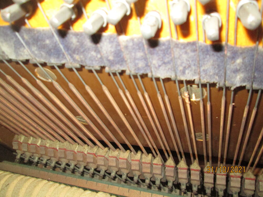 Piano Droit de marque PLEYEL Instruments de musique